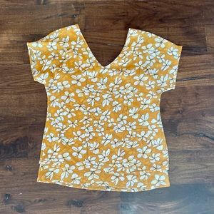 Cabi Yellow Short Sleeved Floral Blouse | Size XS